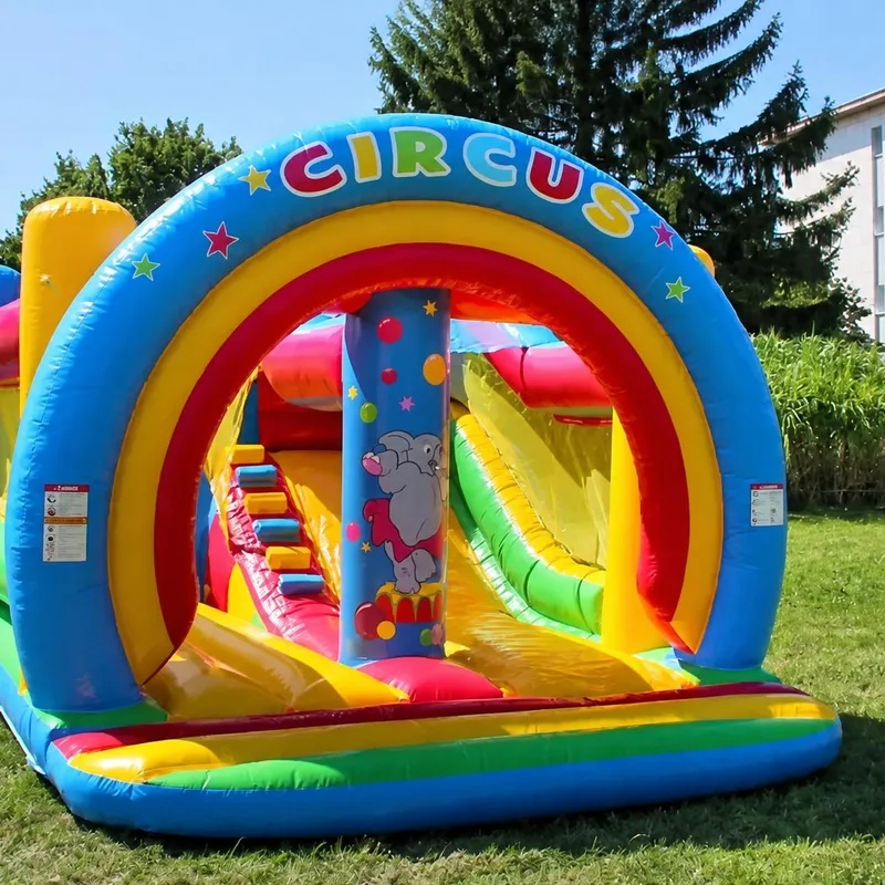 Le château gonflable Slide Circus
