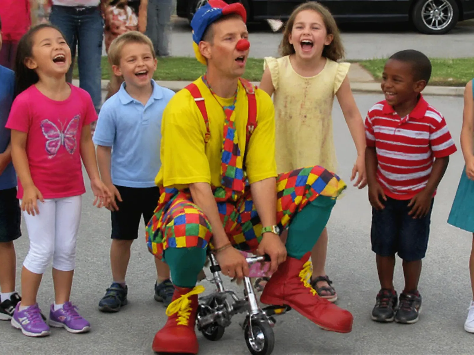 Clown Jongleur Transformiste — animation événementielle