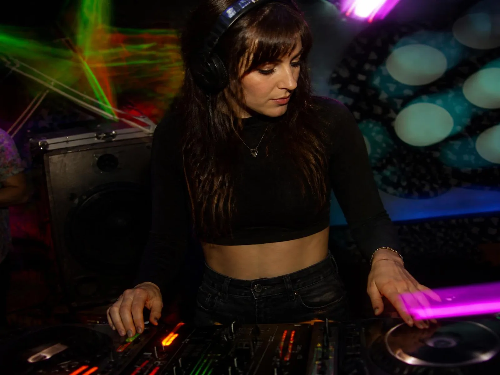 Prestation DJ Disco — animation événementielle