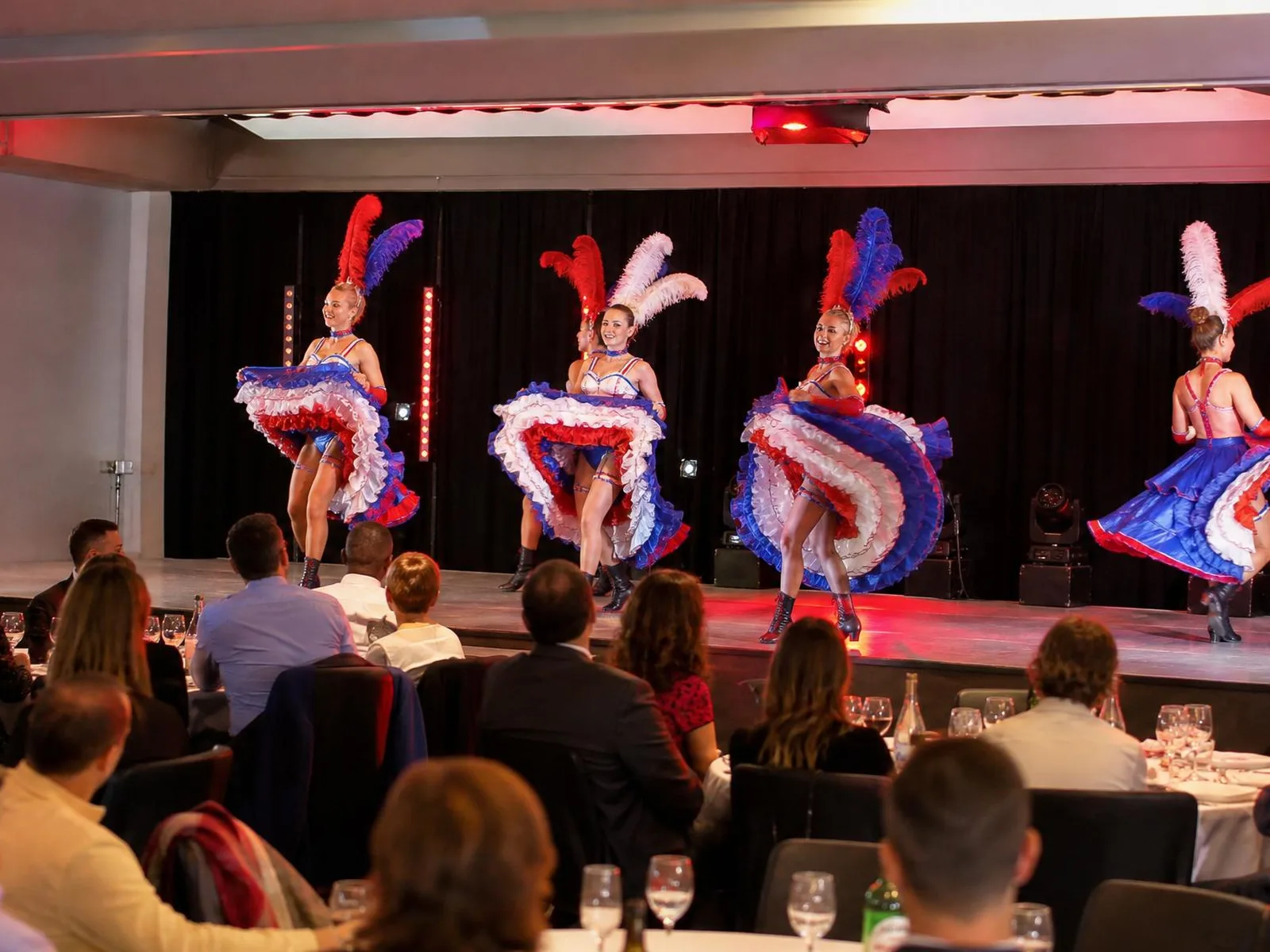 Spectacle Revue French Cancan — animation événementielle
