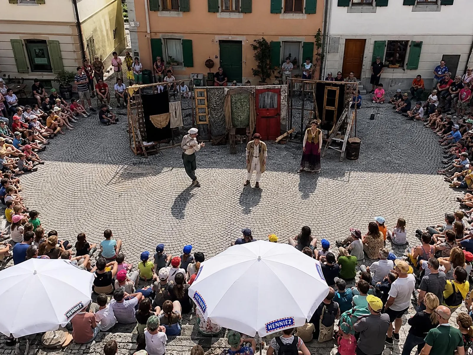 Troupe de Théâtre de Rue — animation événementielle