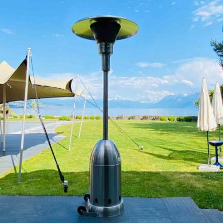 Animations-Spectacles_Mobilier Parasol Chauffant2